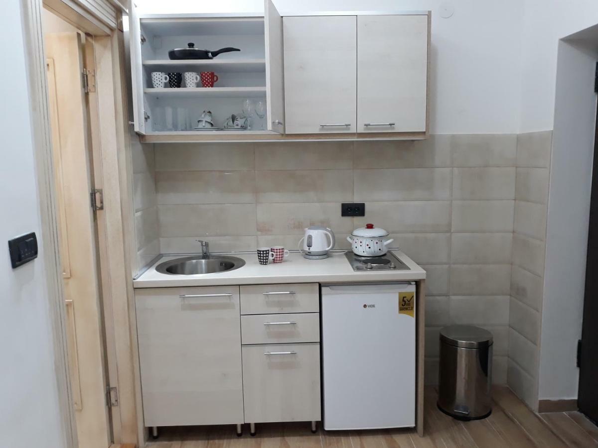 Sweet Yellow Apartment Belgrad Dış mekan fotoğraf
